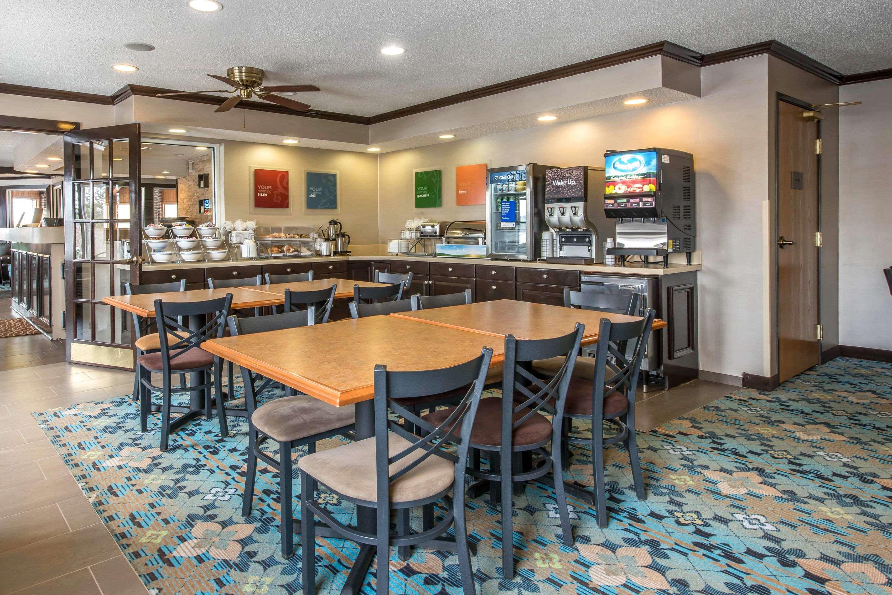 Comfort Inn Weirton Extérieur photo