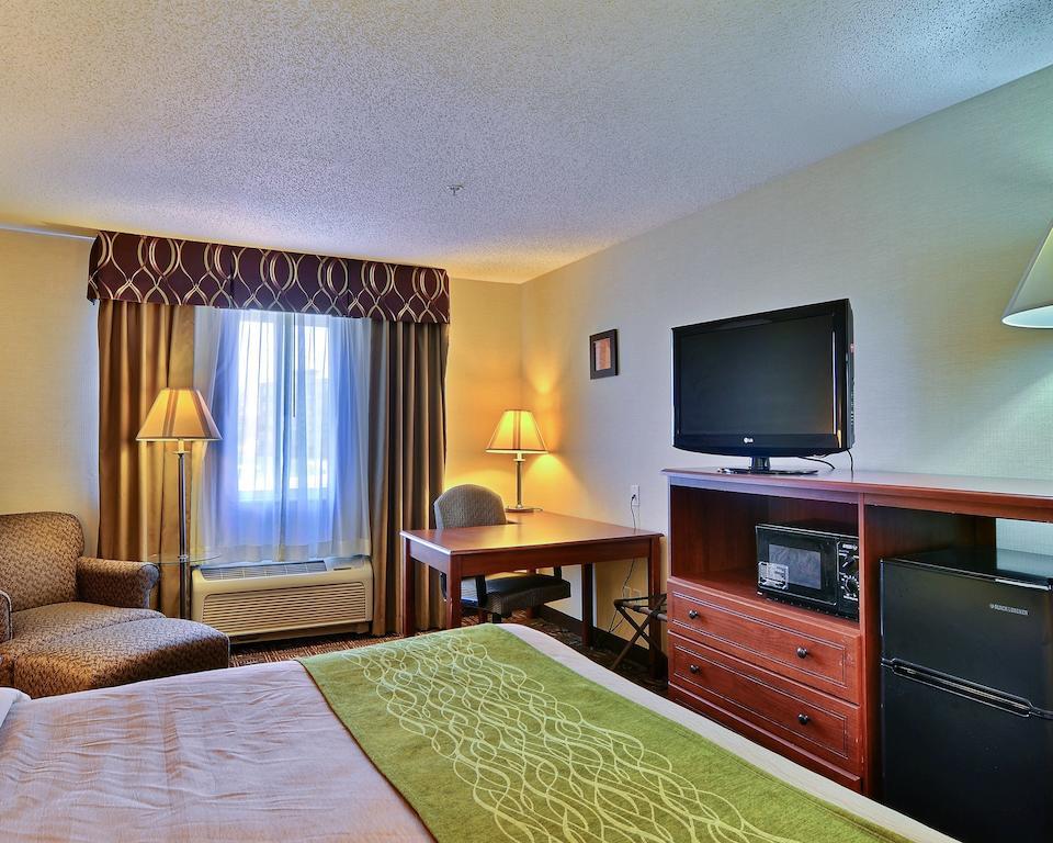 Comfort Inn Weirton Extérieur photo