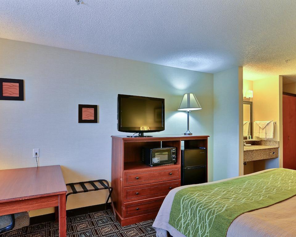 Comfort Inn Weirton Extérieur photo